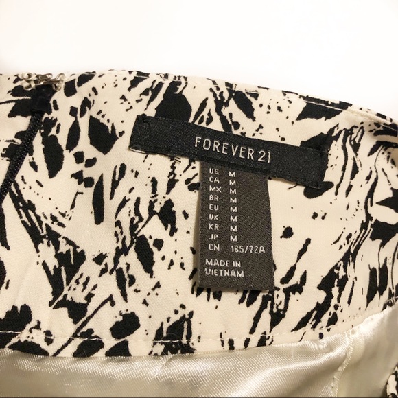 Forever 21 Leaf Print Mini Wrap Style Skirt - Picture 8 of 8